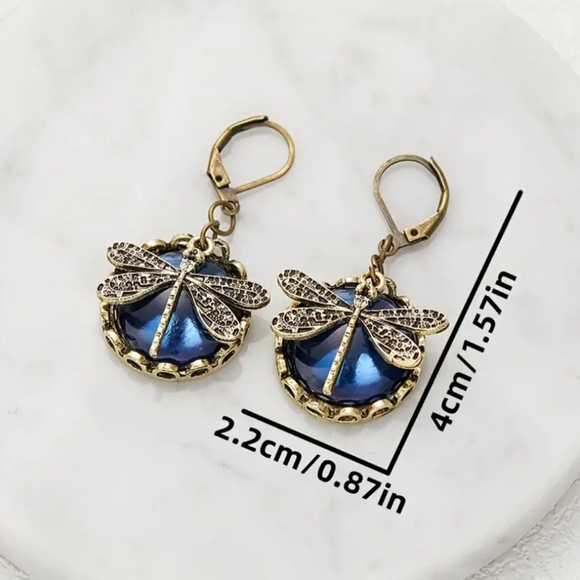 New Vintage Look Dragonfly Self Latch Earrings - Picture 3 of 11